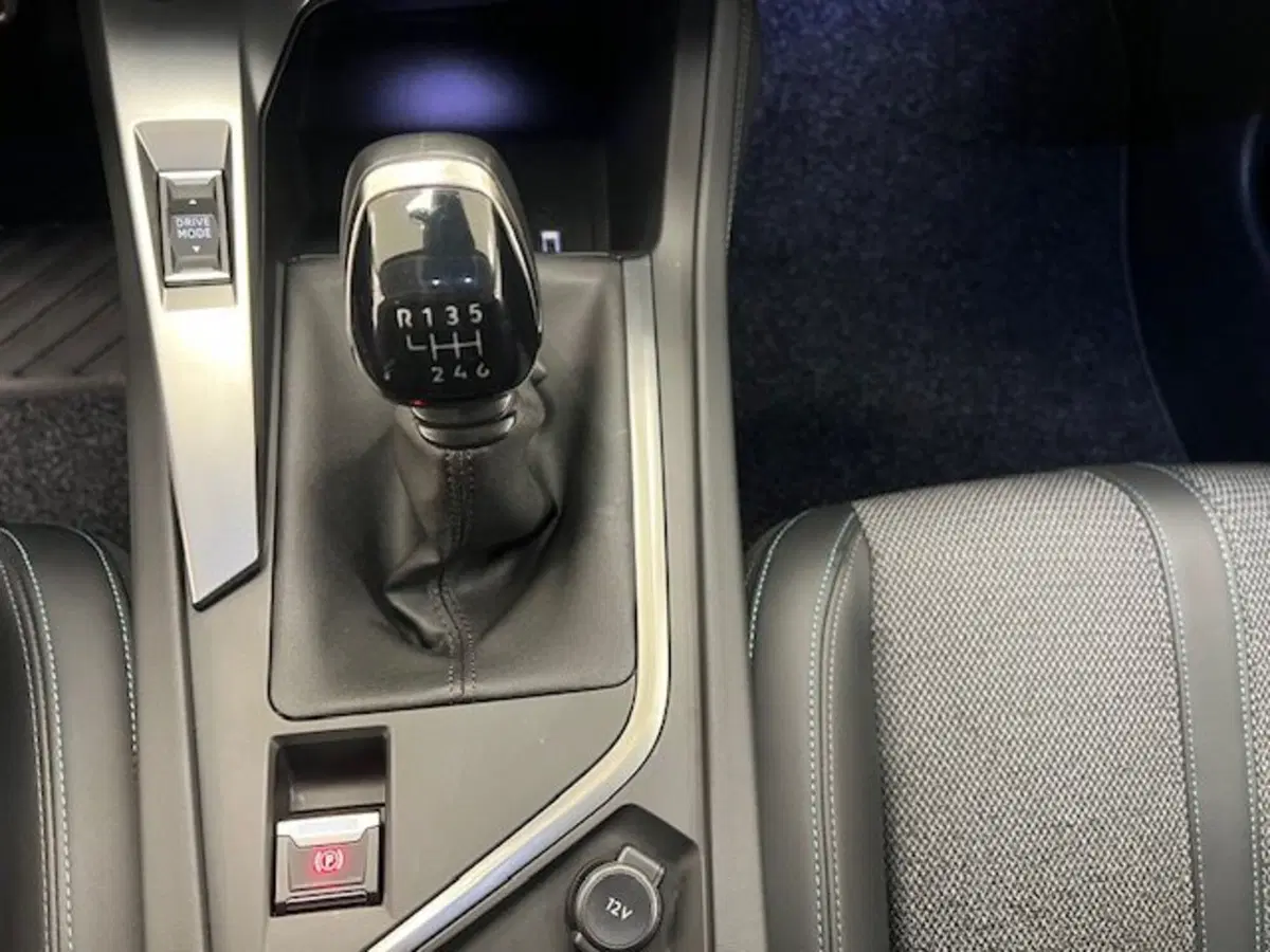 Peugeot 308 SW usata a Alessandria (13)