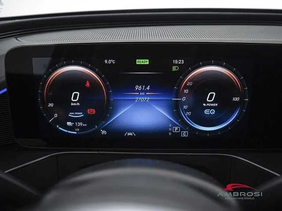Mercedes-Benz EQC usata a Viterbo (13)
