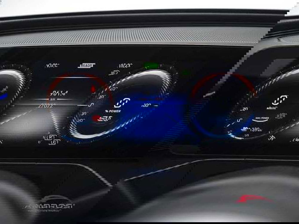 Mercedes-Benz EQC usata a Viterbo (13)