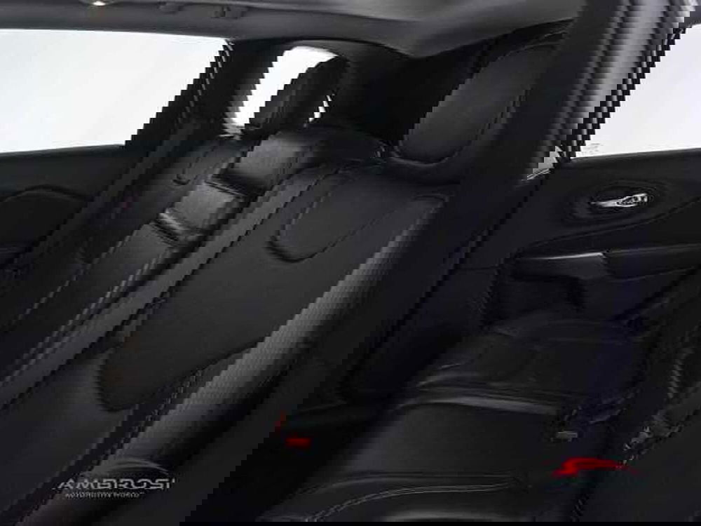 Jeep Cherokee usata a Viterbo (10)