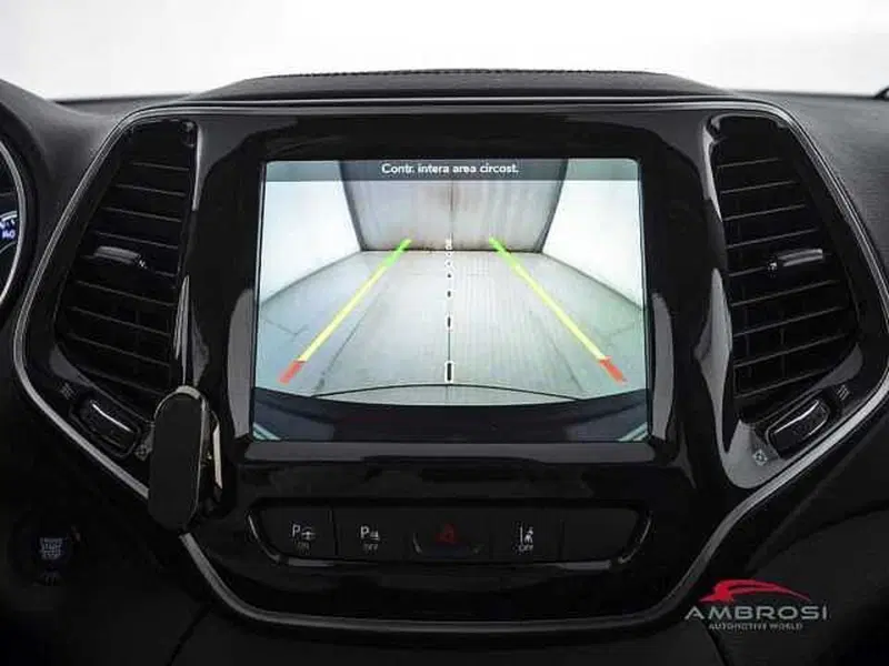 Jeep Cherokee usata a Viterbo (15)
