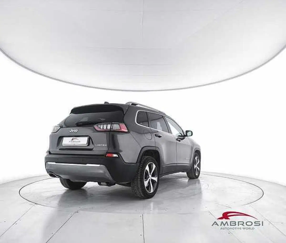 Jeep Cherokee usata a Viterbo (3)