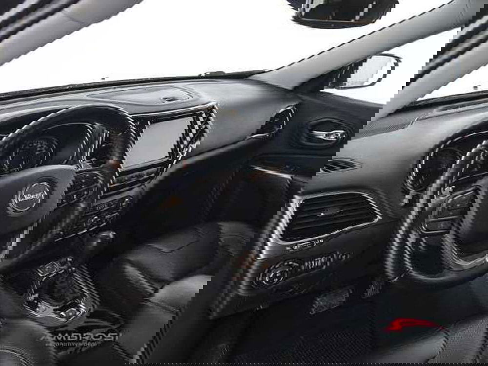 Jeep Cherokee usata a Viterbo (8)