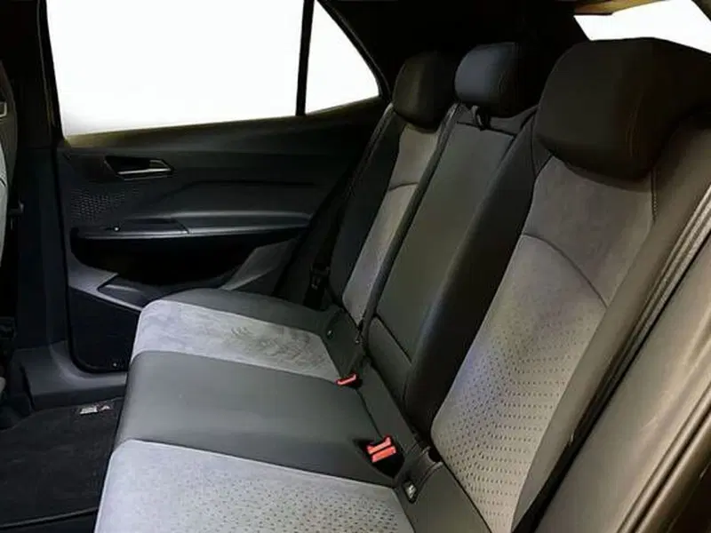 Cupra Born usata a Vicenza (8)