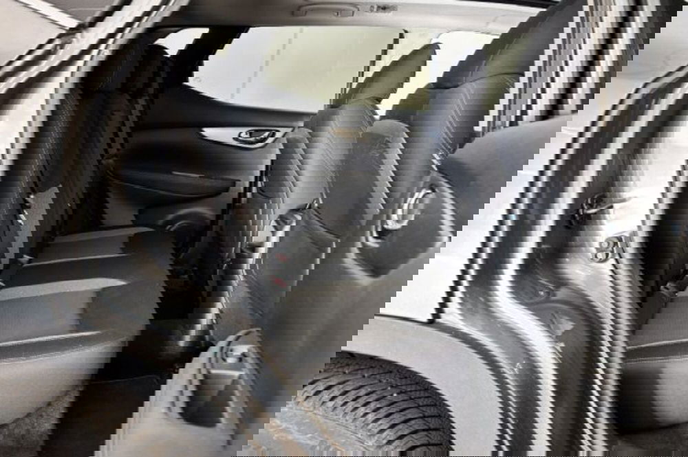 Nissan Qashqai usata a Latina (10)