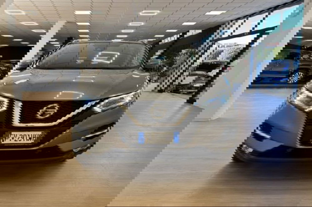 Nissan Qashqai usata a Latina (2)