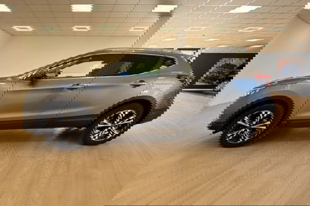 Nissan Qashqai usata a Latina (4)