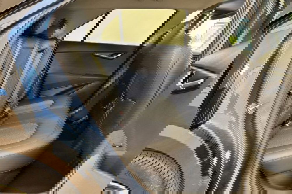 Kia Niro usata a Latina (10)