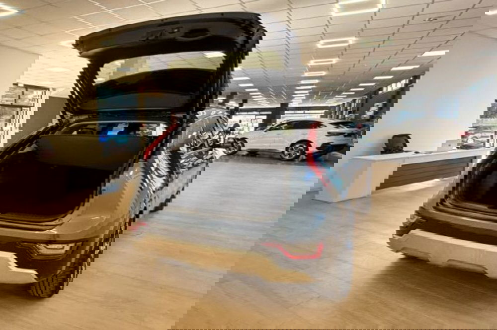 Kia Niro usata a Latina (7)