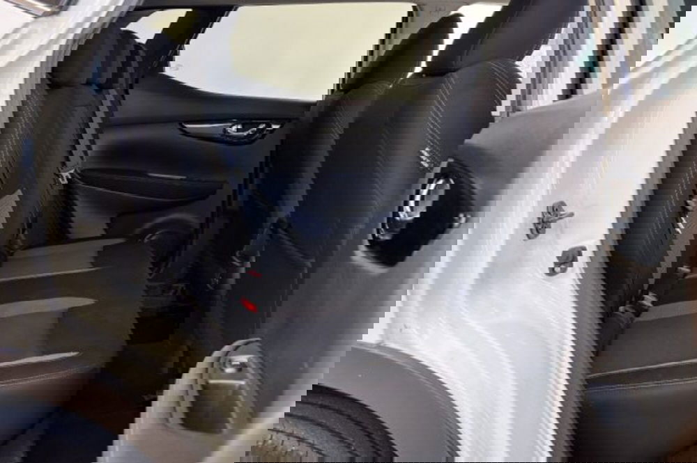 Nissan Qashqai usata a Latina (11)