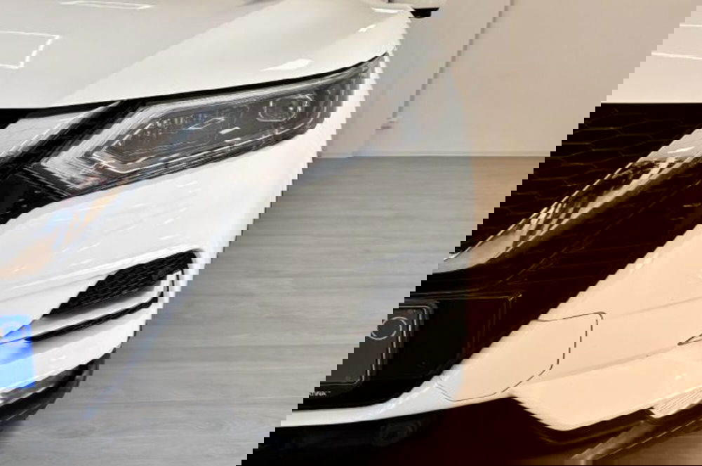 Nissan Qashqai usata a Latina (12)