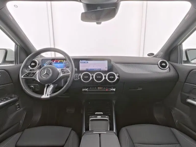 Mercedes-Benz Classe B usata a Milano (9)