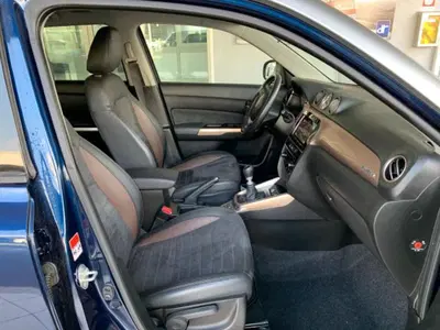 Suzuki Vitara 1.6 DDiS 4WD AllGrip Yoru del 2019 usata a Muggia