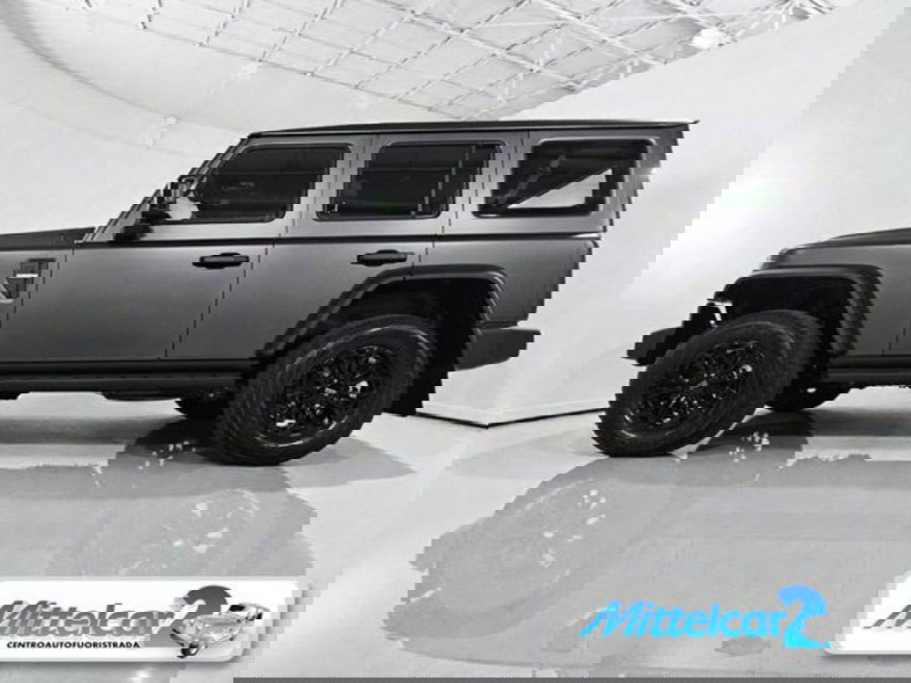 Emc 212 nuova a Udine (6)