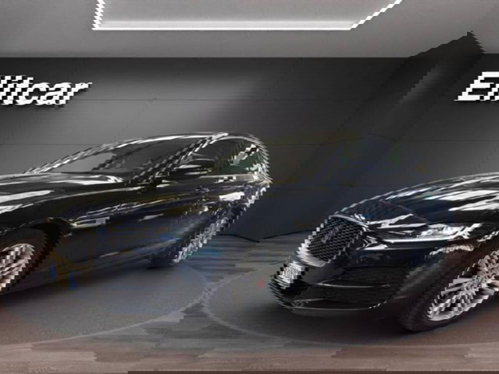 Jaguar XE usata a Milano