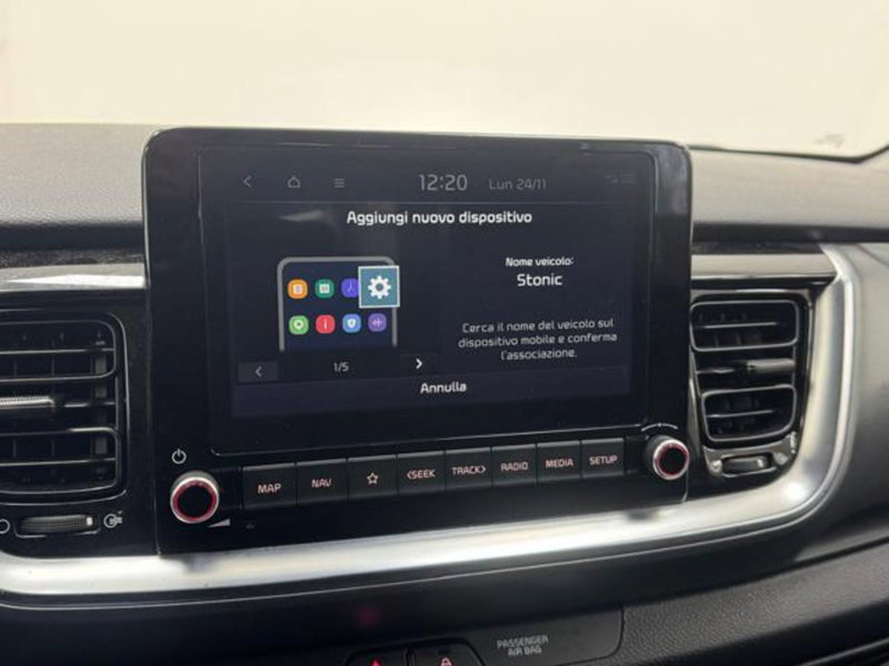 Kia Stonic usata a Como (13)