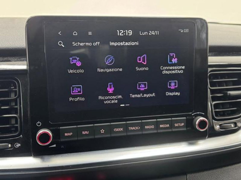 Kia Stonic usata a Como (14)