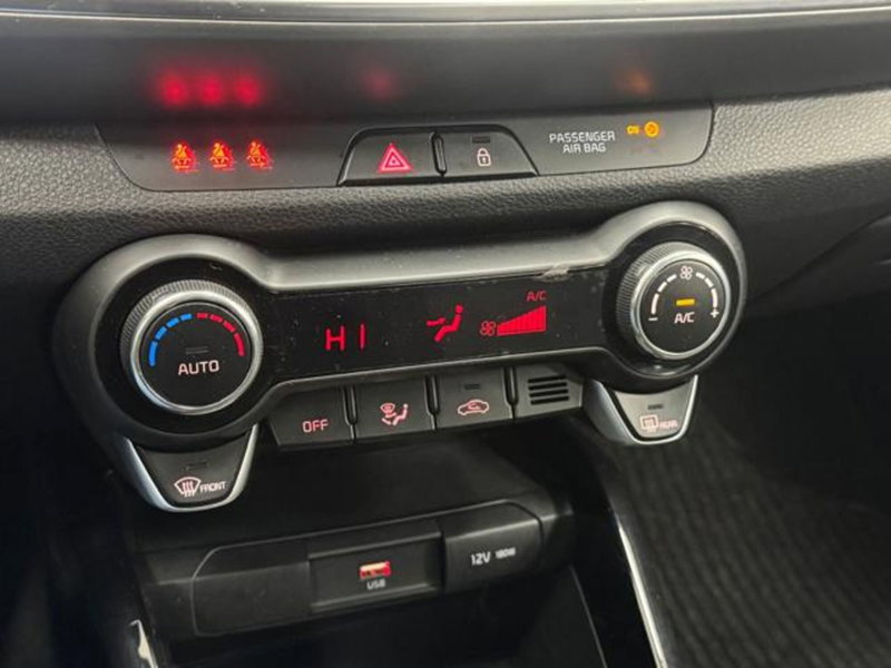 Kia Stonic usata a Como (17)