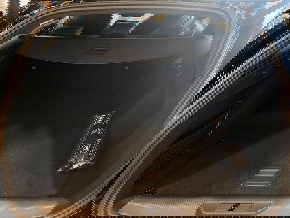 Peugeot 308 SW nuova a Torino (8)