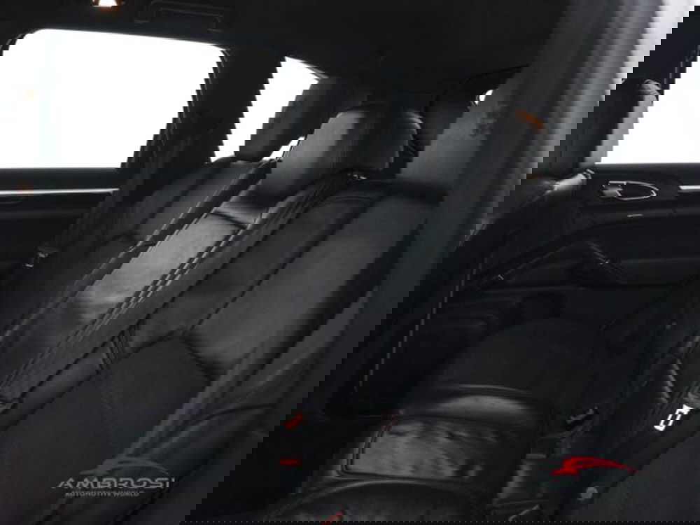 Porsche Cayenne usata a Perugia (10)