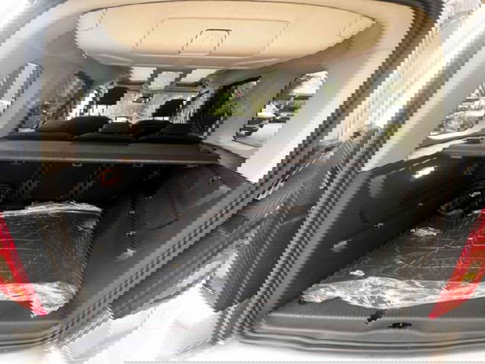 Toyota Proace City Verso nuova a Sassari (14)