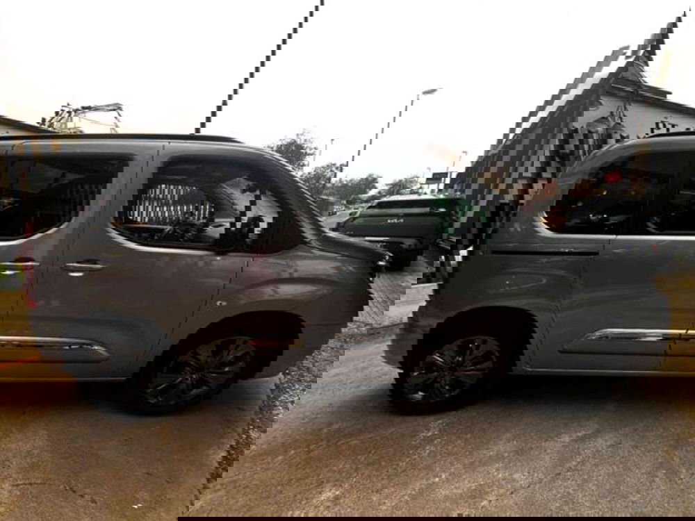 Toyota Proace City Verso nuova a Sassari (4)