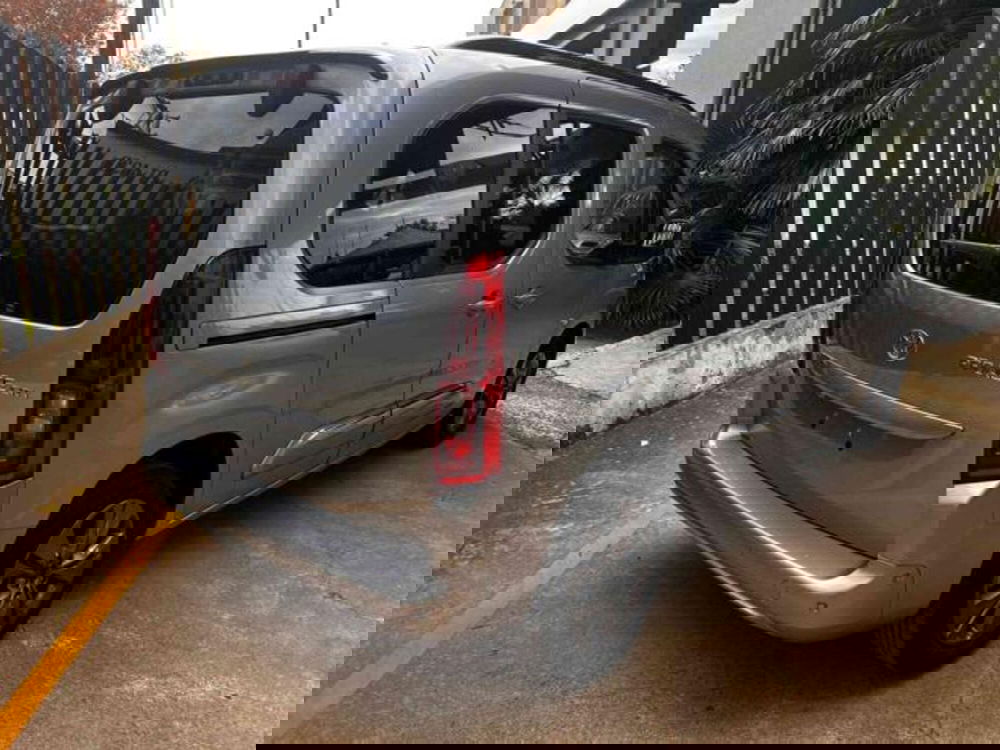 Toyota Proace City Verso nuova a Sassari (5)