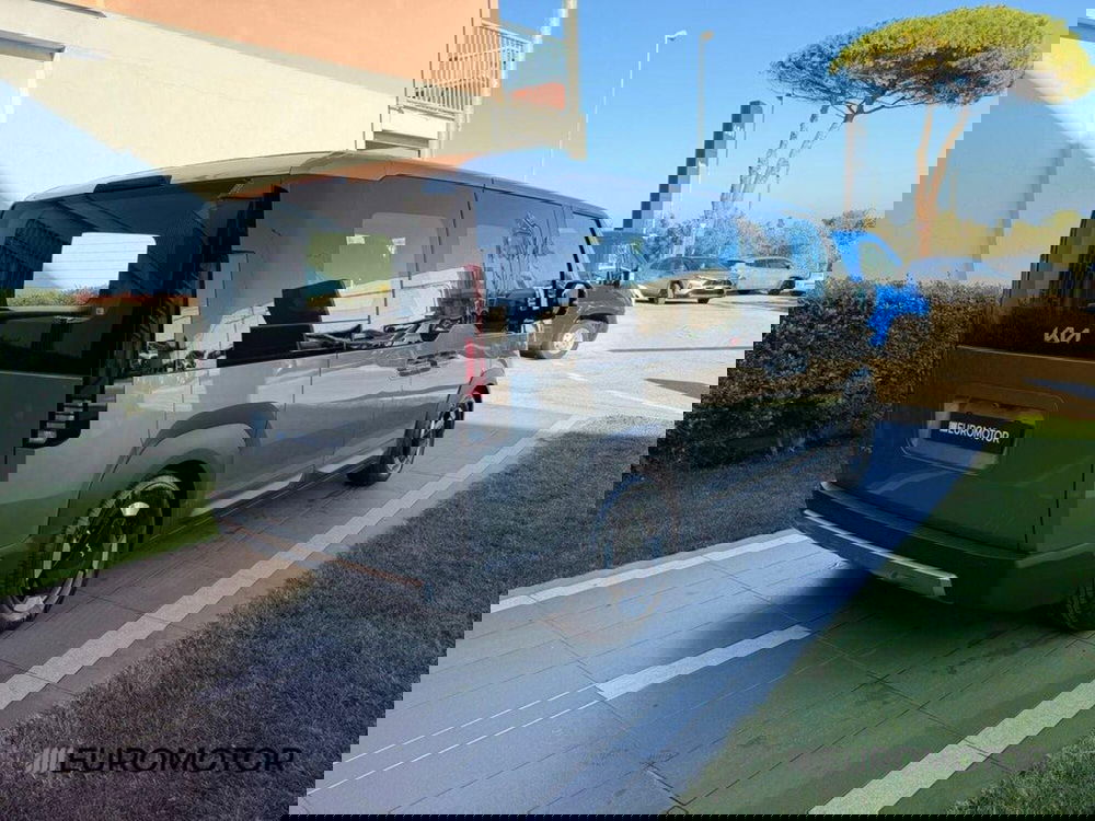 Kia PV5 nuova a Bari (5)