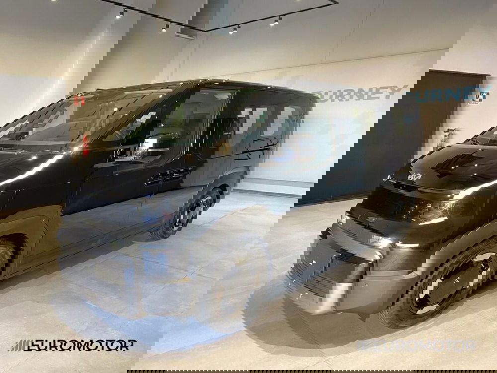 Kia PV5 nuova a Bari