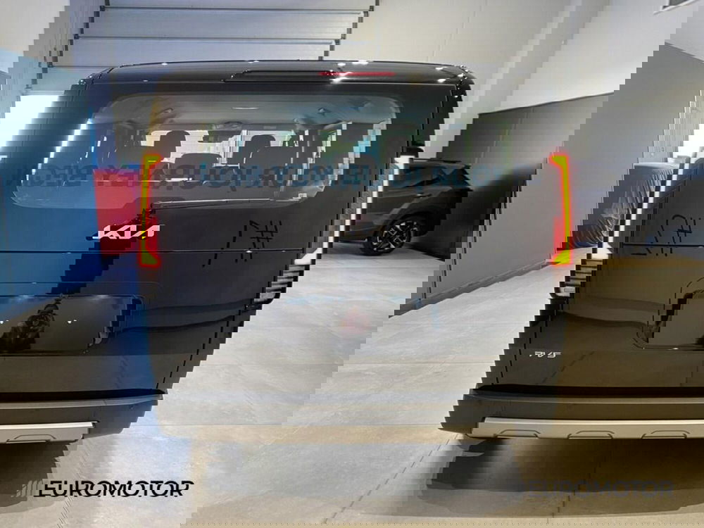 Kia PV5 nuova a Bari (10)