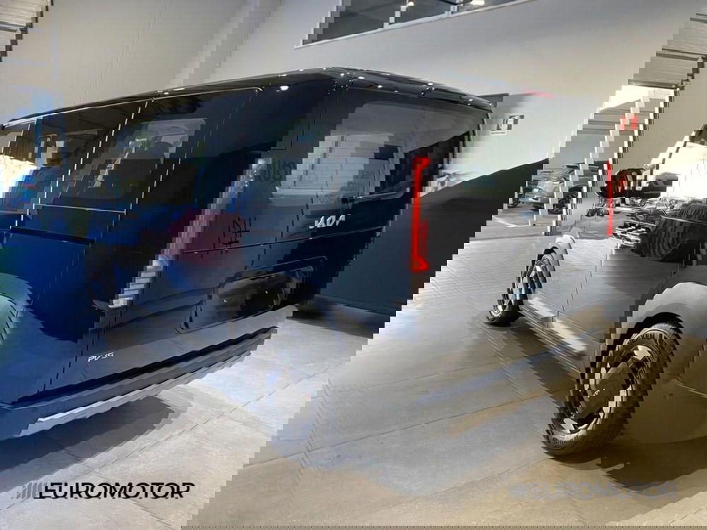 Kia PV5 nuova a Bari (11)