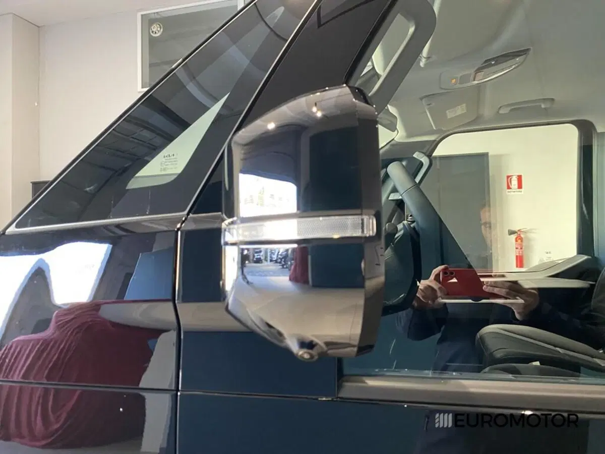 Kia PV5 nuova a Bari (14)