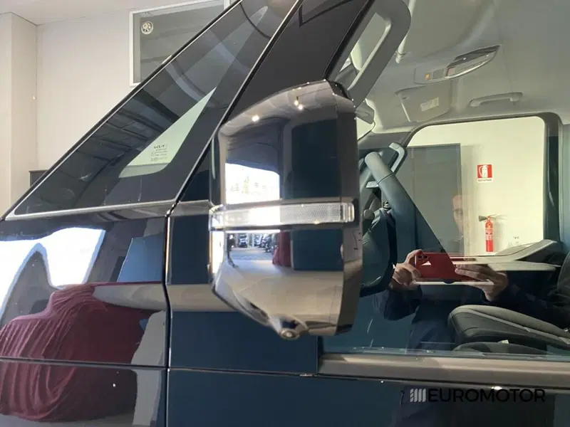 Kia PV5 nuova a Bari (14)