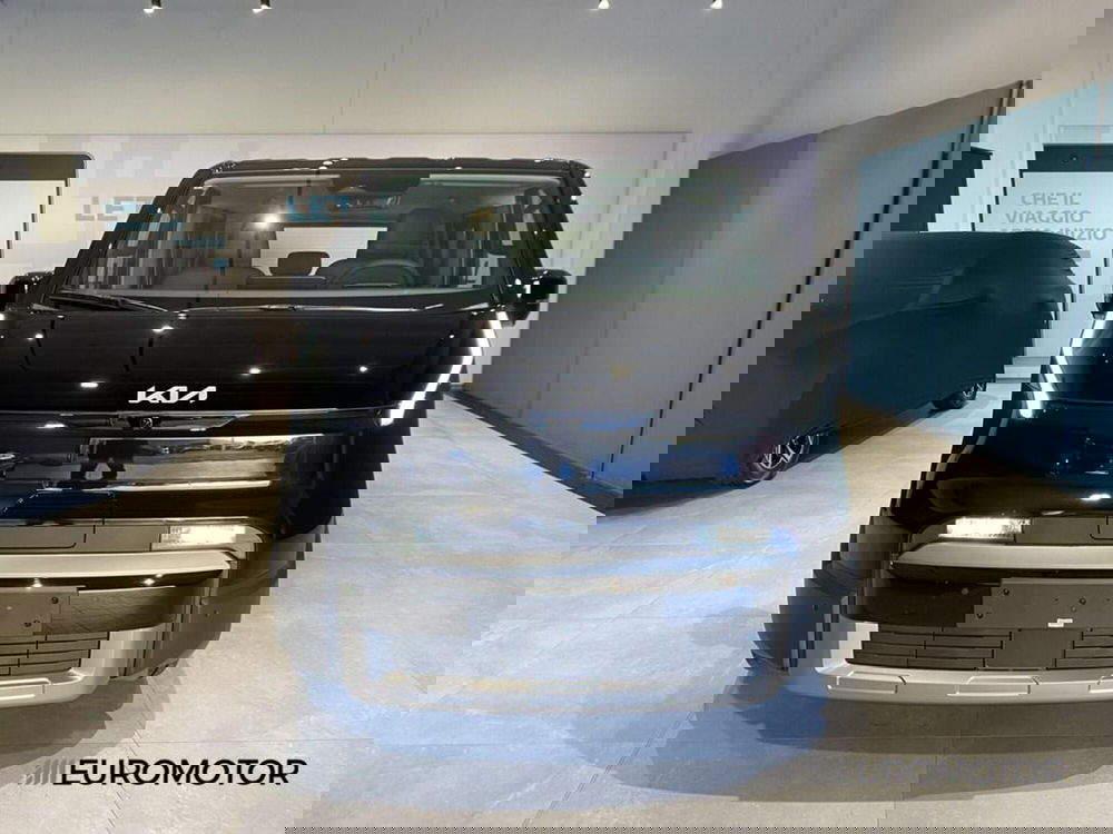 Kia PV5 nuova a Bari (2)