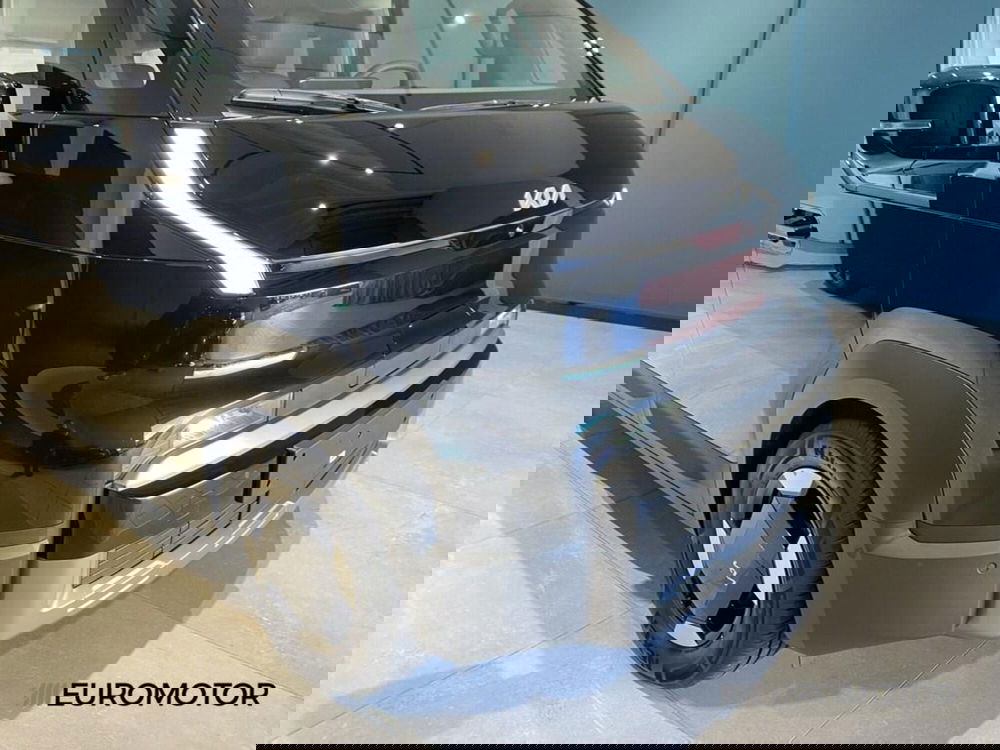 Kia PV5 nuova a Bari (4)