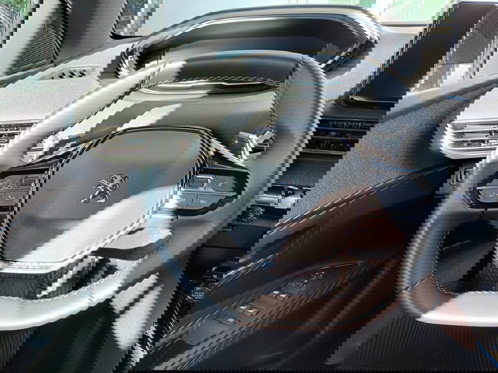 Peugeot 3008 usata a Bari (9)