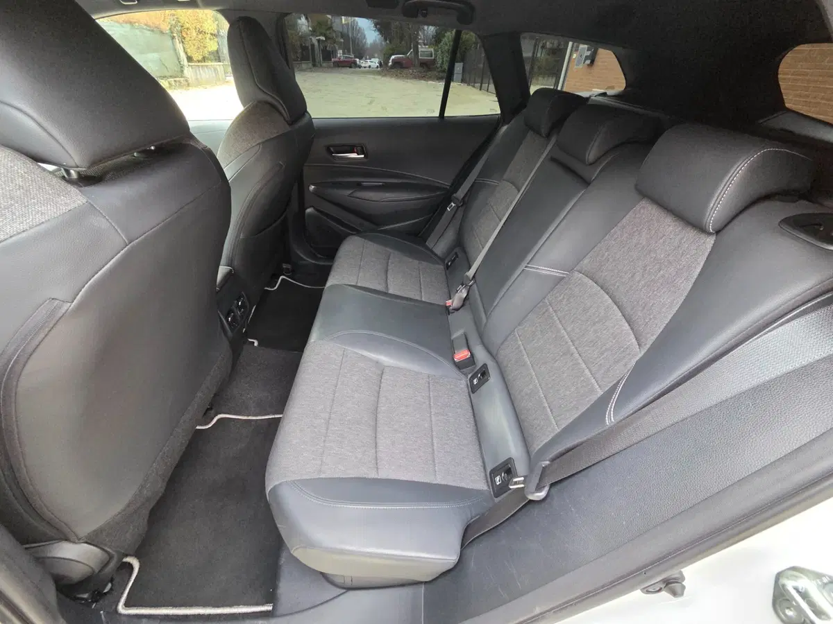 Toyota Corolla Touring Sports usata a Torino (11)
