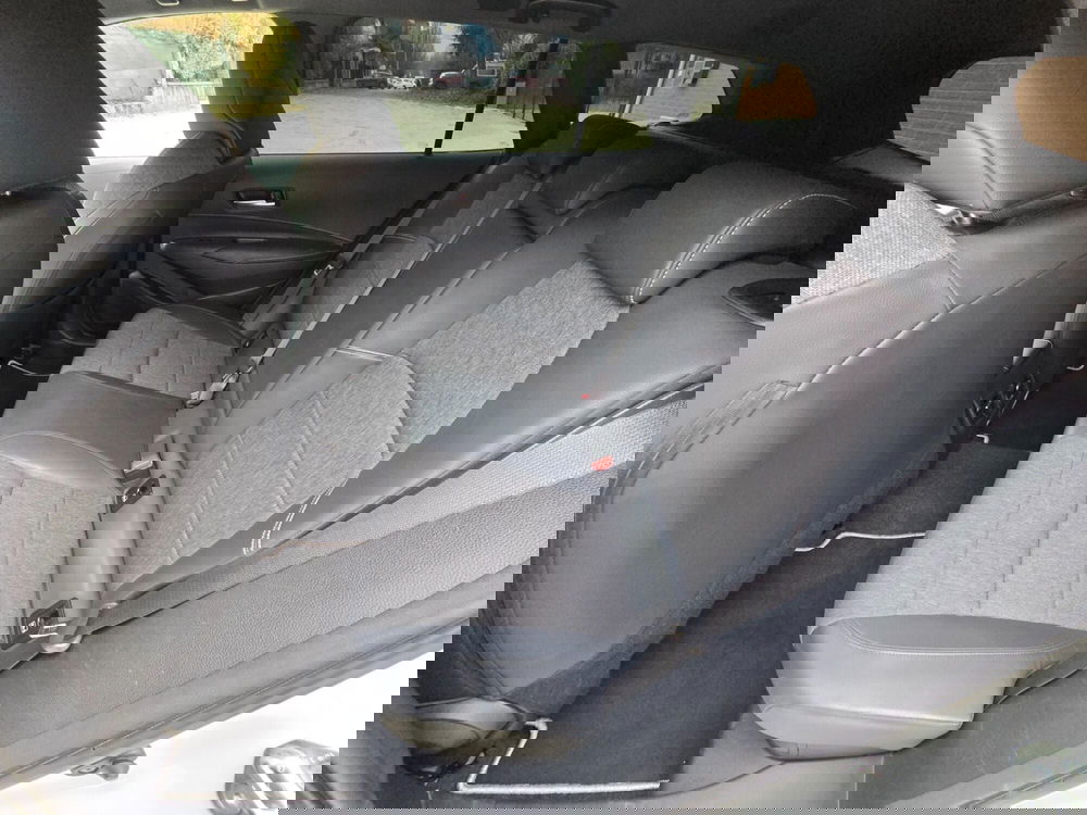 Toyota Corolla Touring Sports usata a Torino (11)