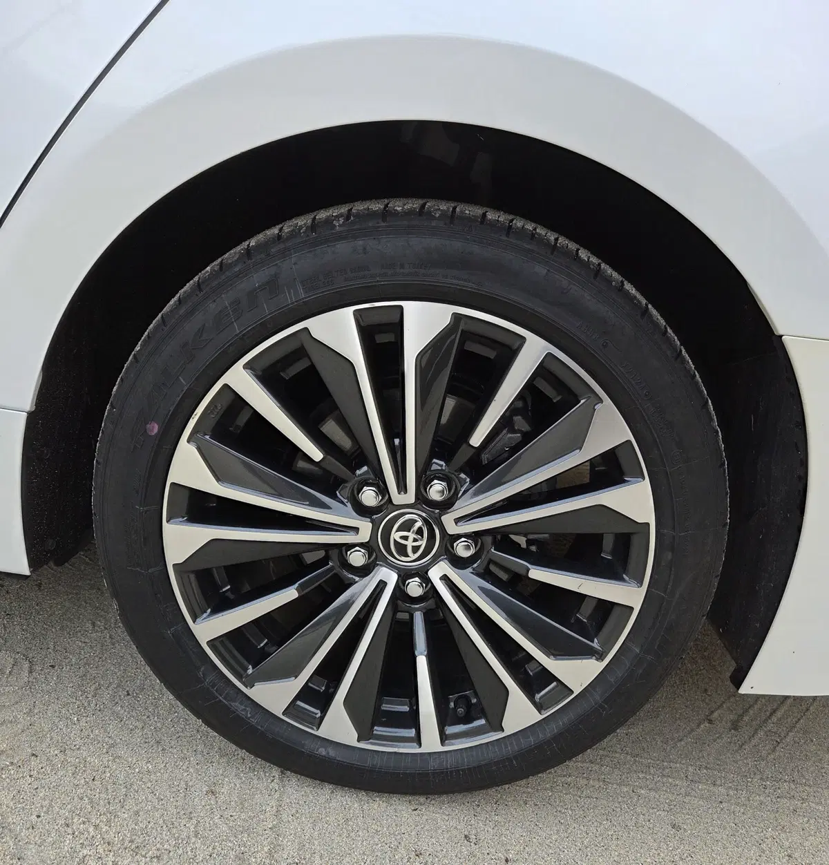 Toyota Corolla Touring Sports usata a Torino (14)
