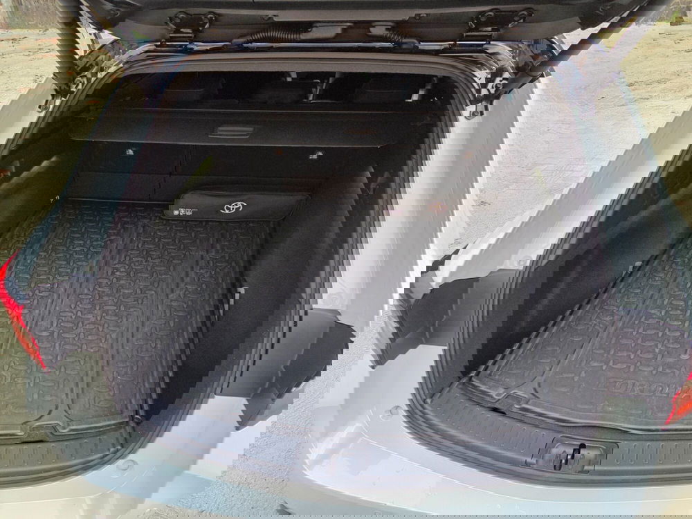 Toyota Corolla Touring Sports usata a Torino (16)