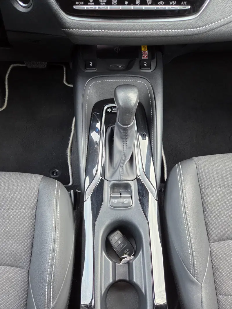 Toyota Corolla Touring Sports usata a Torino (18)