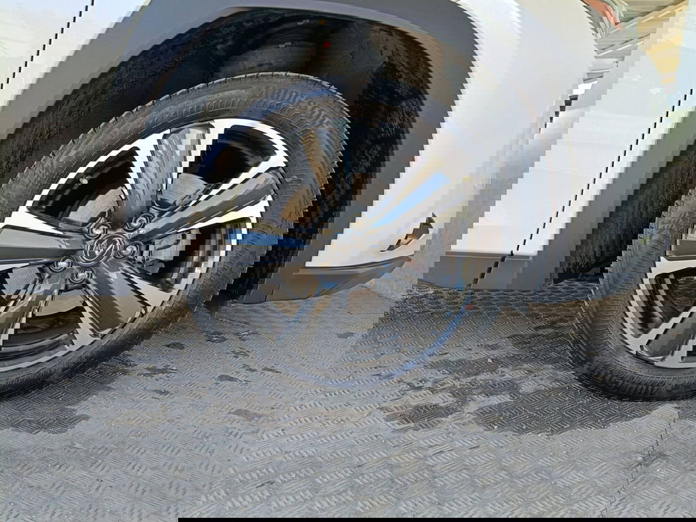 Lexus UX usata a Ascoli Piceno (16)