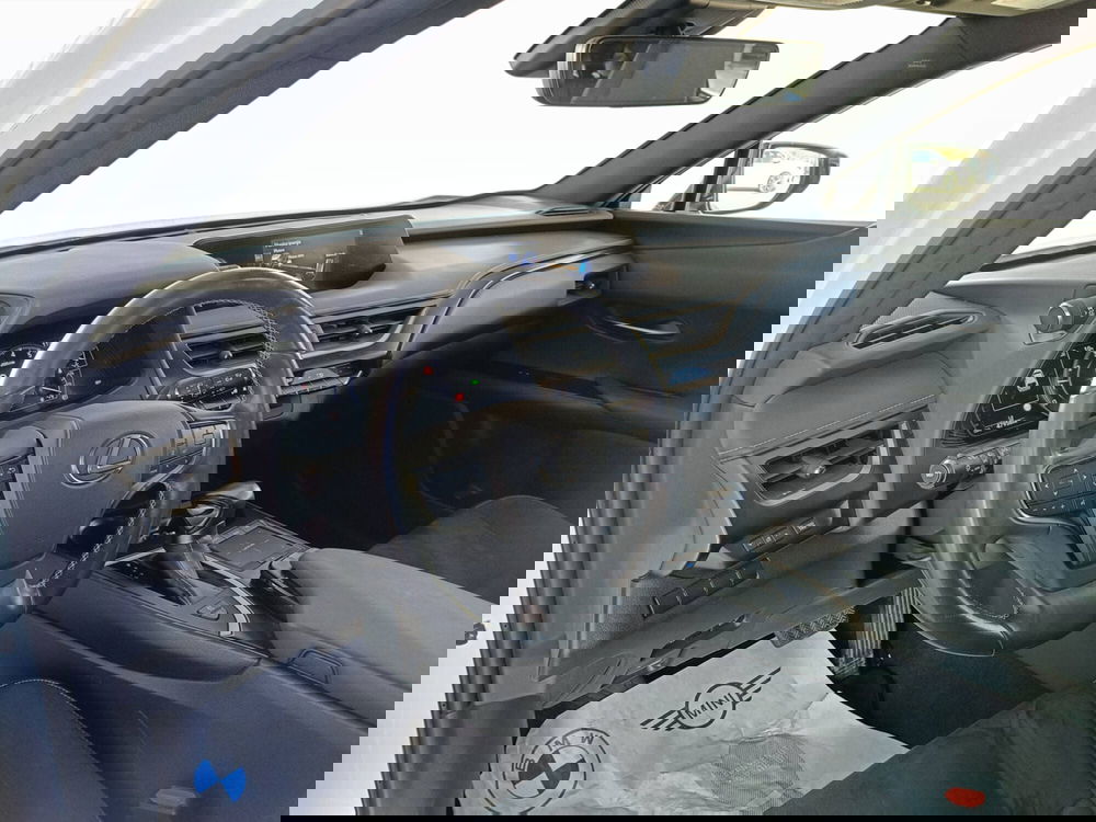 Lexus UX usata a Ascoli Piceno (7)