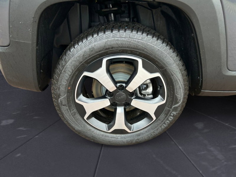 Jeep Renegade nuova a Verona (7)