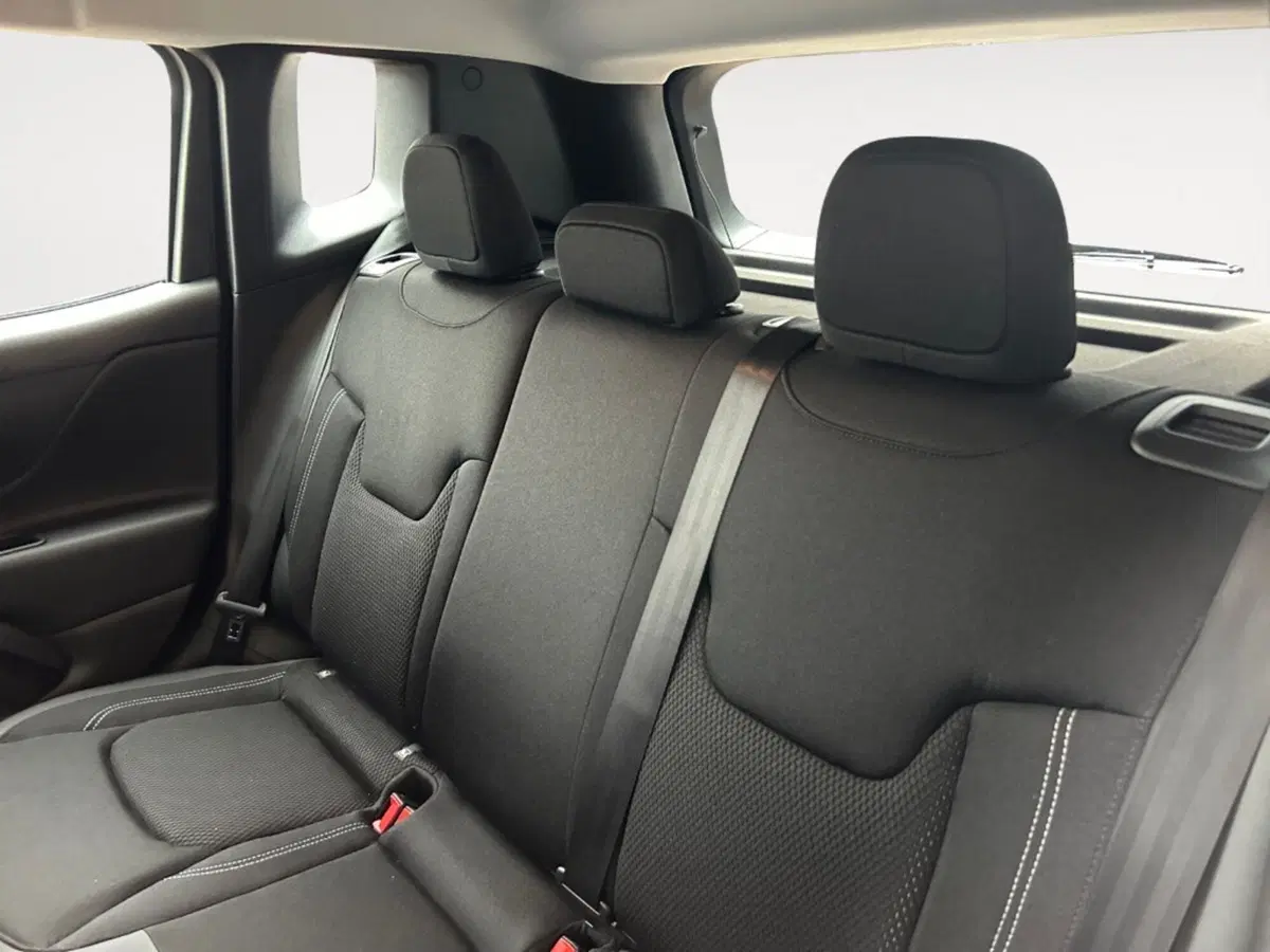 Jeep Renegade nuova a Verona (9)