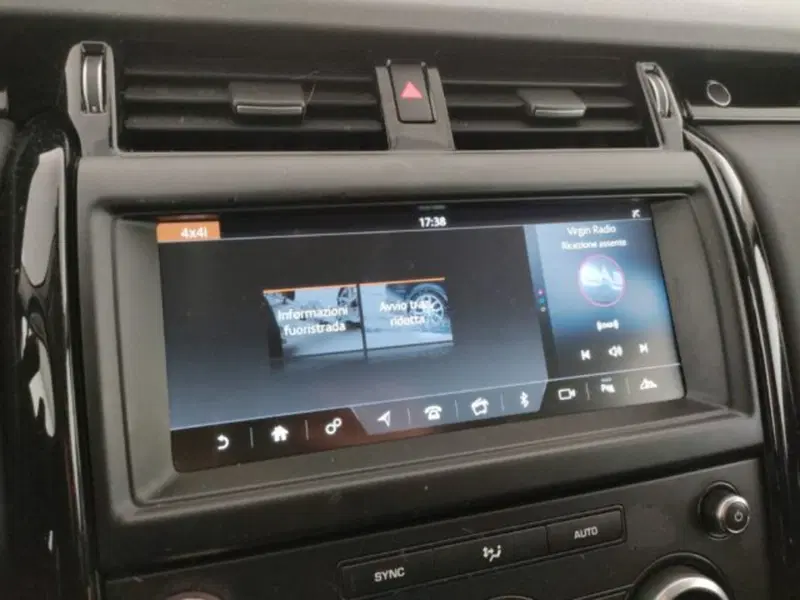 Land Rover Discovery usata a Modena (15)