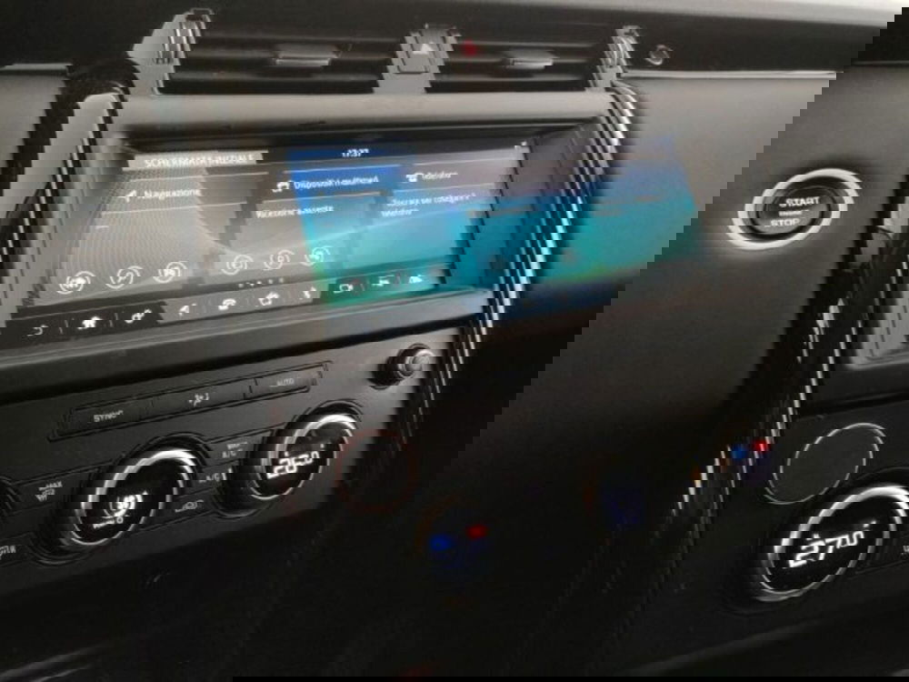 Land Rover Discovery usata a Modena (16)