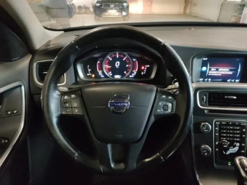 Volvo V60 Cross Country usata a Modena (10)
