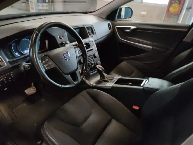 Volvo V60 Cross Country usata a Modena (12)