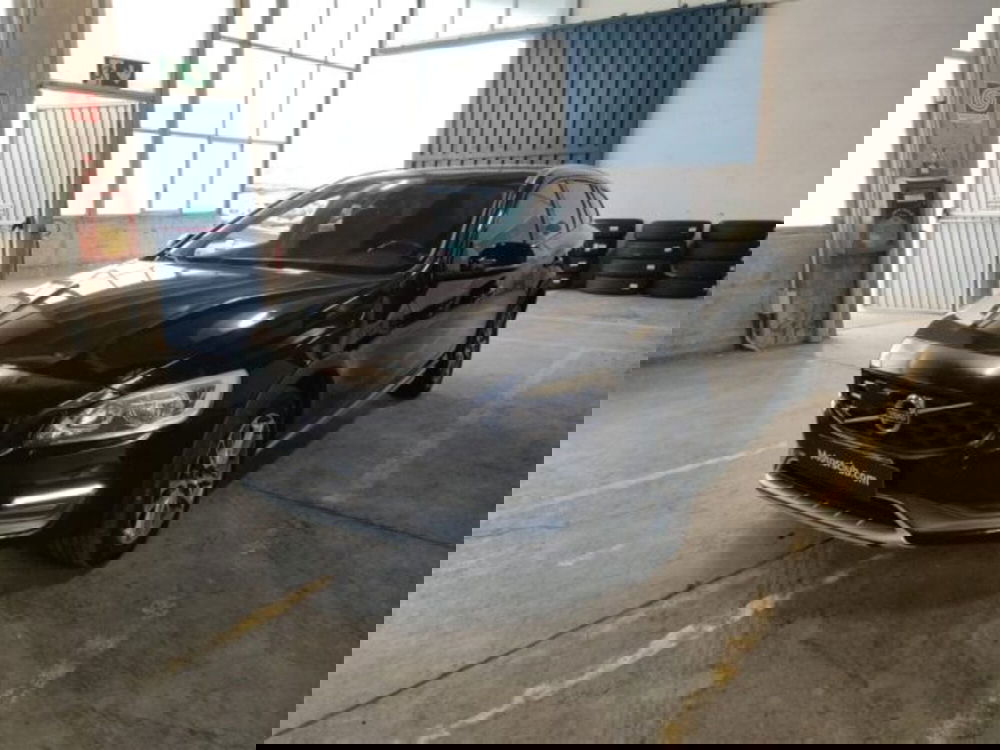 Volvo V60 Cross Country usata a Modena (2)